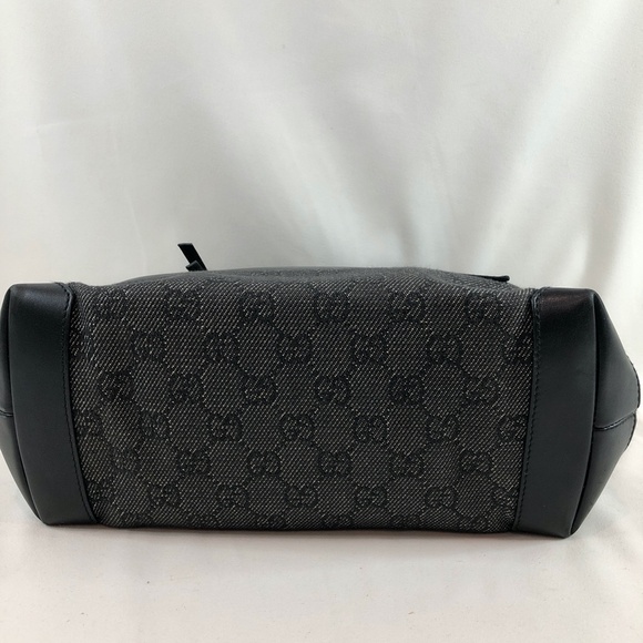 #10 Gucci Black GG Canvas Tote Sku# 83993 (Gently Used) - Picture 4 of 14